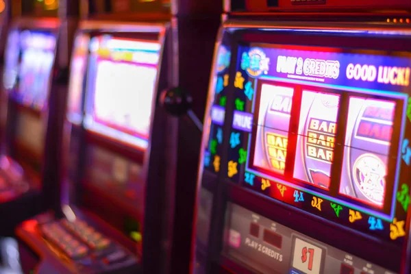 spade88 desktop casino interface with live table selection